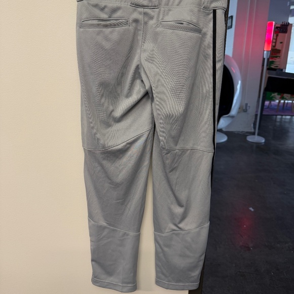 Nike Youth Baseball Pants - Size Medium - Picture 2 of 2